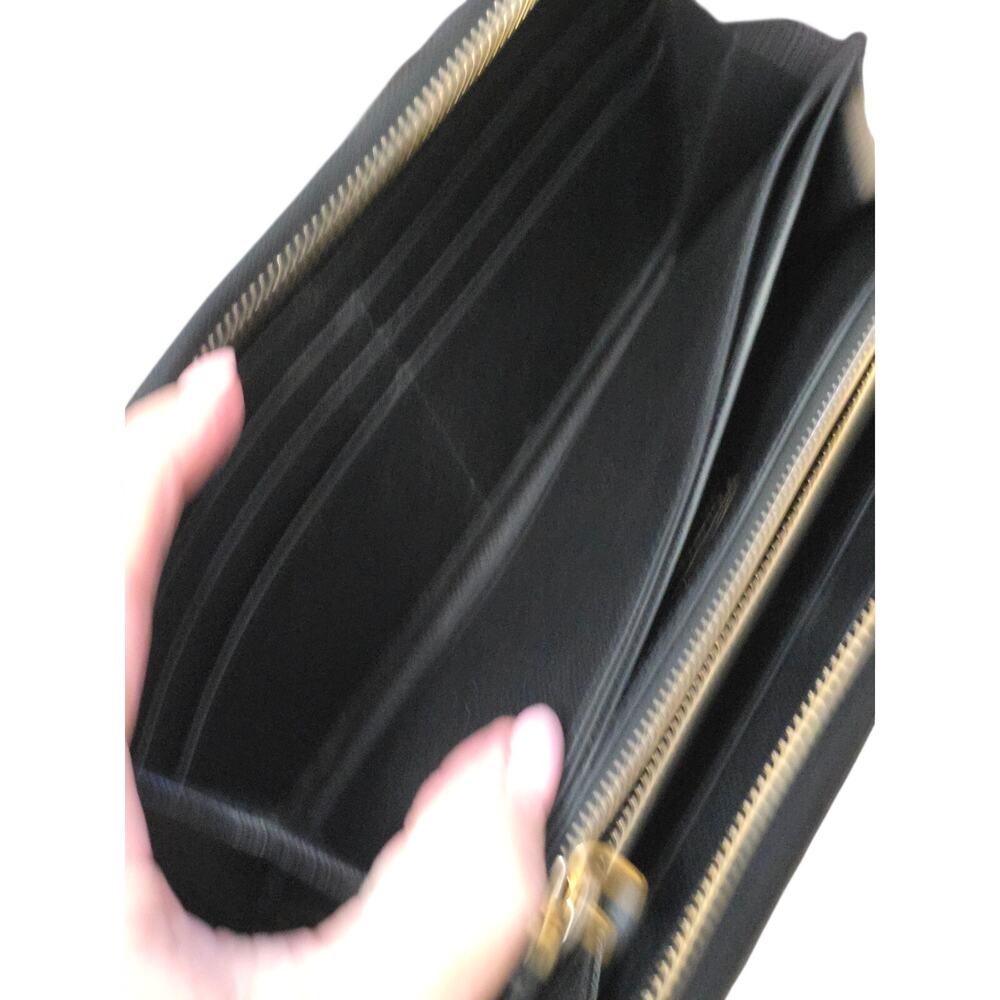 Prada Large Saffiano Leather Wallet. - Picture 11 of 16